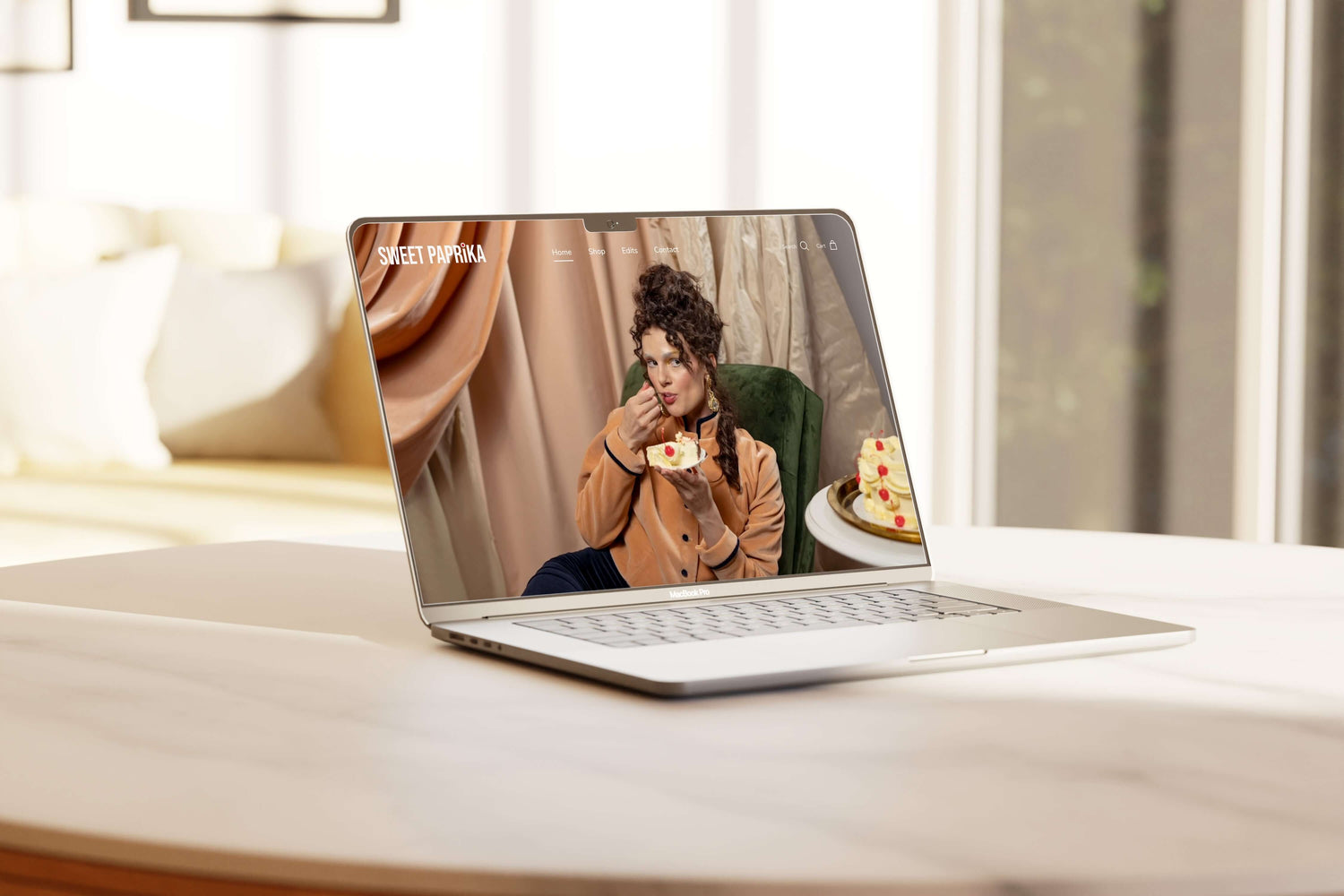 Shopify Devine Scena pentru Sweet Paprika: Transformarea Viziunii Artistice într-un Site Imersiv